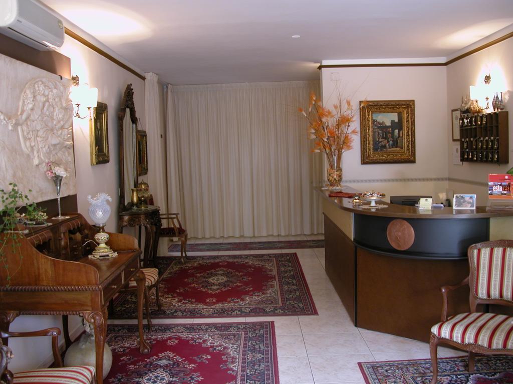 Hotel Canusium كانوسا دي بوليا المظهر الخارجي الصورة