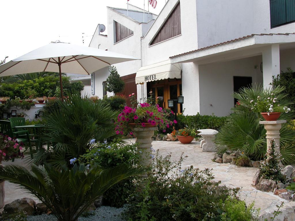 Hotel Canusium كانوسا دي بوليا المظهر الخارجي الصورة
